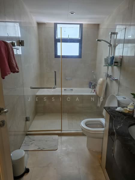 786511 Terraced House For Sale at S$ 5,680,000 | PropertyGuru Singapore - Bathroom