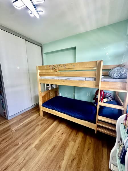 377B Hougang Street 32 HDB Flat For Sale at S$ 1,200,000 | PropertyGuru Singapore - Bedroom