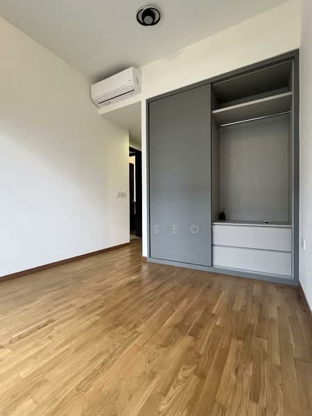 The Inflora, 67 Flora Drive, 3 Bedrooms, 818 sqft, Condominium For Rent, by Sky Seow, 500082219 - Master Bedroom - PropertyGuru.com.sg