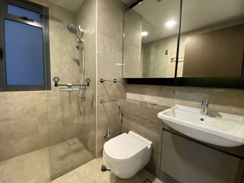 38 Jervois Condominium For Sale at S$ 1,600,000 | PropertyGuru Singapore - Bathroom