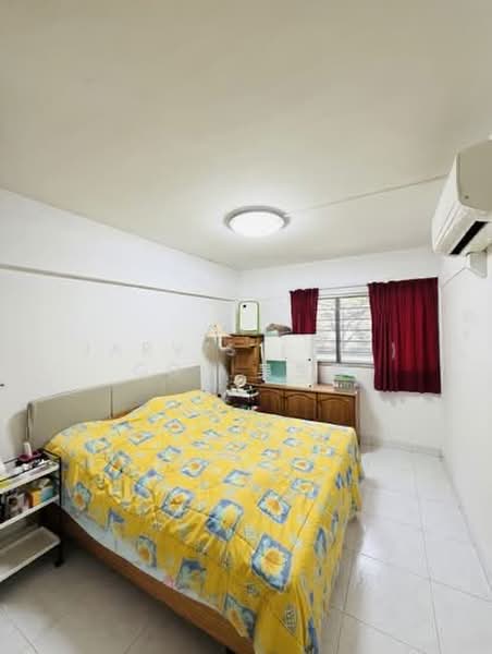 9 Gloucester Road, 9 Gloucester Road, 3 Bedrooms, 980 sqft, HDB Flat For Sale, by Jarvis (Vis) Goh 吴生容, 500082241 - Bedroom - PropertyGuru.com.sg
