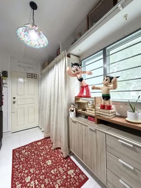 9 Gloucester Road, 9 Gloucester Road, 3 Bedrooms, 980 sqft, HDB Flat For Sale, by Jarvis (Vis) Goh 吴生容, 500082241 - Entrance - PropertyGuru.com.sg