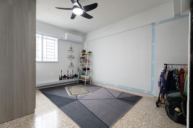 107 Yishun Ring Road HDB Flat For Sale at S$ 520,000 | PropertyGuru Singapore - Interior