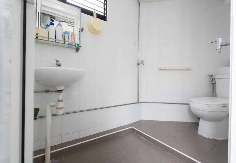 107 Yishun Ring Road HDB Flat For Sale at S$ 520,000 | PropertyGuru Singapore - Bathroom