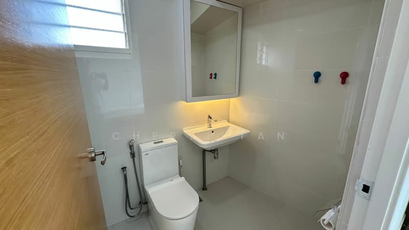 264F Compassvale Bow, 264F Compassvale Bow, 3 Bedrooms, 990 sqft, HDB Flat For Rent, by Cheryl Tan, 500082266 - Bathroom - PropertyGuru.com.sg