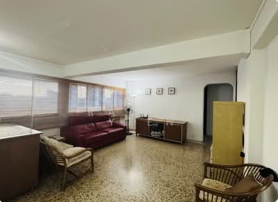 For Sale - 168A Queensway