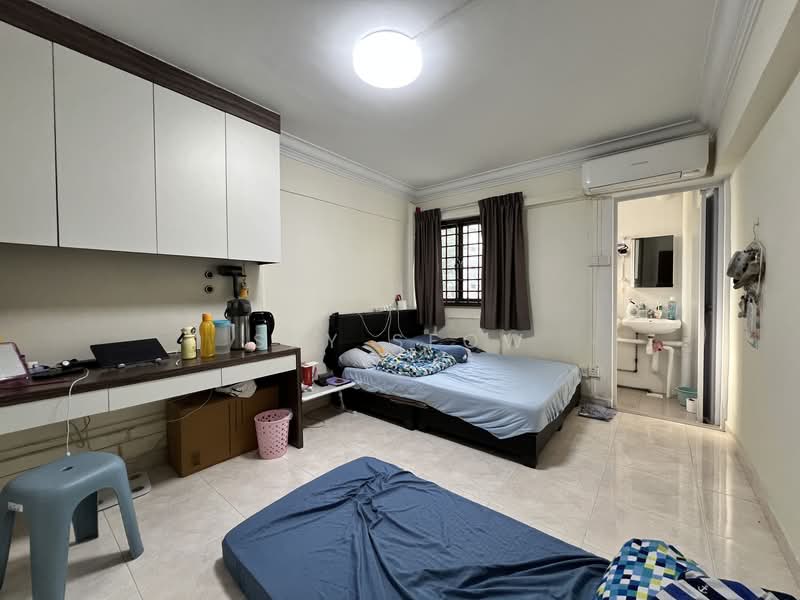 585 Ang Mo Kio Avenue 3, 585 Ang Mo Kio Avenue 3, 3 Bedrooms, 980 sqft, HDB Flat For Rent, by Sky Seow, 500082270 - Bedroom - PropertyGuru.com.sg