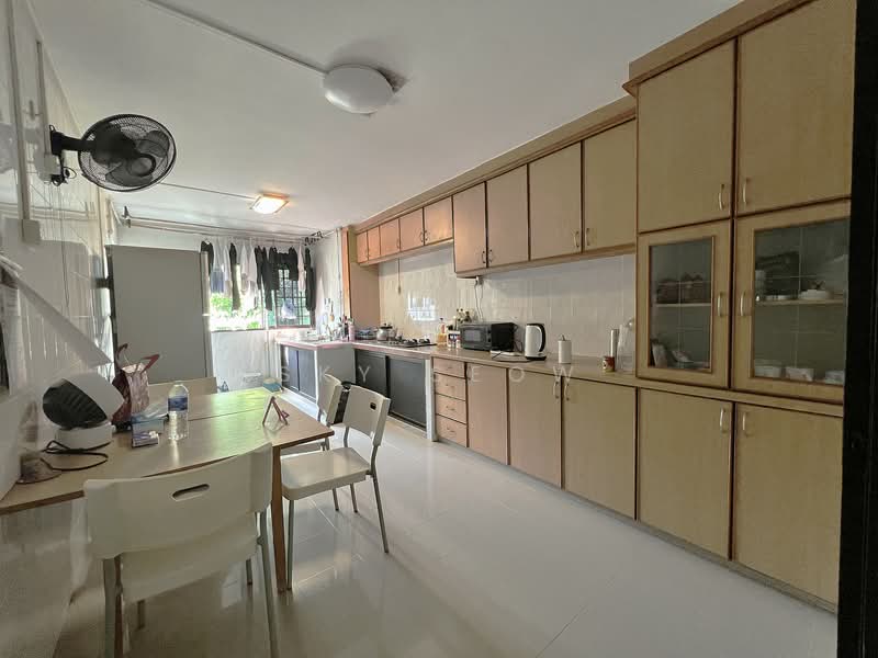 585 Ang Mo Kio Avenue 3, 585 Ang Mo Kio Avenue 3, 3 Bedrooms, 980 sqft, HDB Flat For Rent, by Sky Seow, 500082270 - Kitchen - PropertyGuru.com.sg