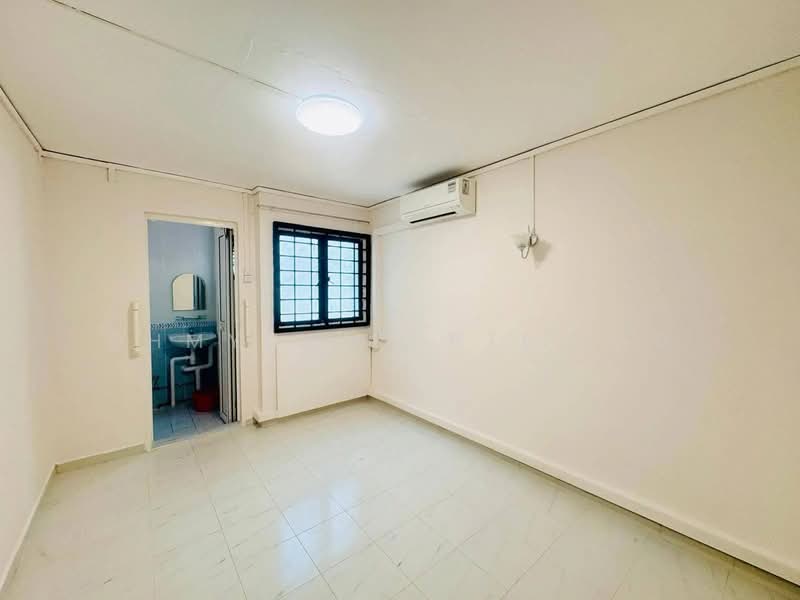 312 Bukit Batok Street 32 HDB Flat For Sale at S$ 425,000 | PropertyGuru Singapore - Interior