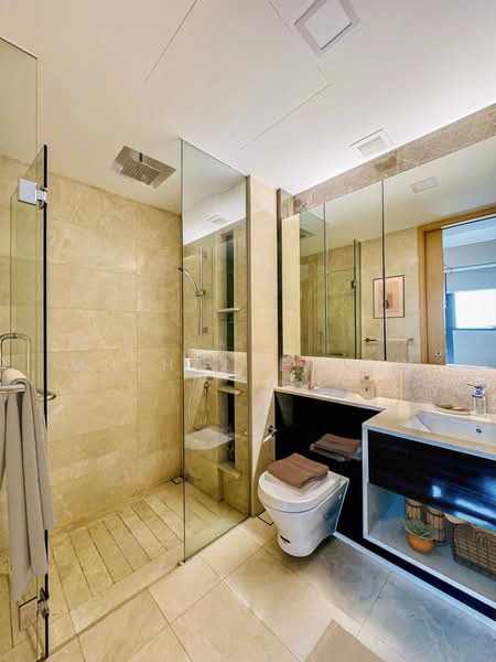 Commonwealth Towers, 230 Commonwealth Avenue, 1 Bedroom, 452 sqft, Condominium For Sale, by Michelle Yow, 500082311 - Bathroom - PropertyGuru.com.sg