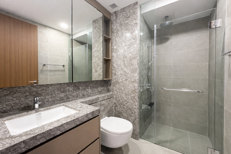 Stirling Residences, 21 Stirling Road, 1 Bedroom, 441 sqft, Condominium For Rent, by Riley Ang, 500082315 - Bathroom - PropertyGuru.com.sg