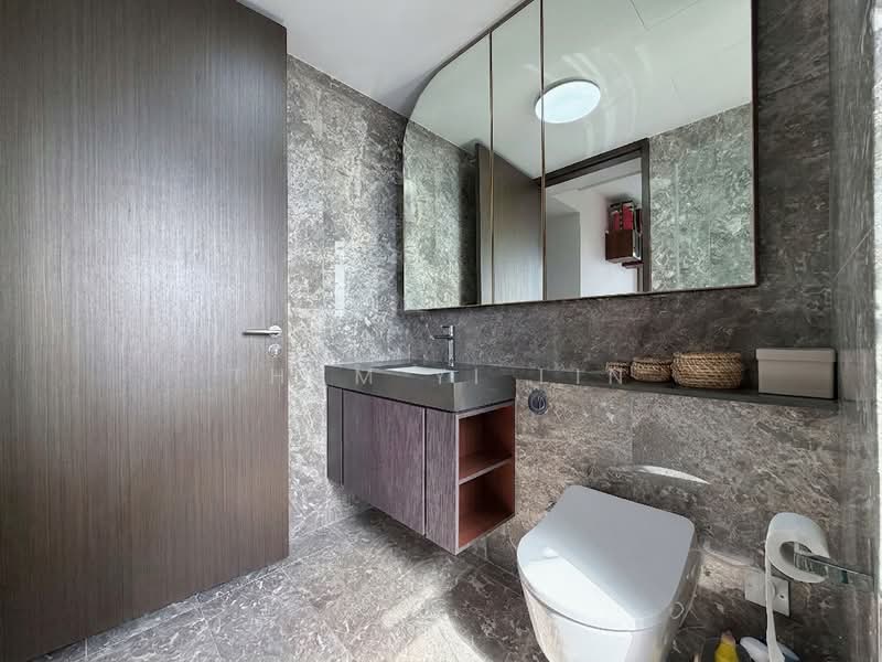 Avenue South Residence Condominium For Sale at S$ 1,950,000 | PropertyGuru Singapore - Bathroom
