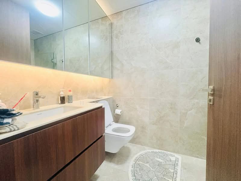 Artra Condominium For Sale at S$ 2,000,000 | PropertyGuru Singapore - Bathroom