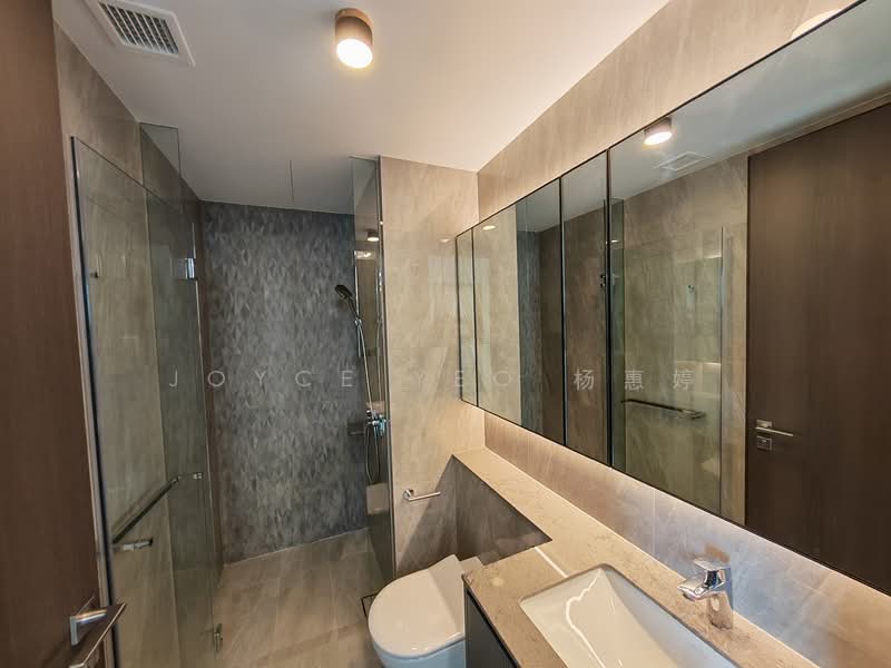 Piccadilly Grand, 1 Northumberland Road, 2 Bedrooms, 710 sqft, Condominium For Sale, by Joyce Yeo 杨惠婷, 500082343 - Bathroom - PropertyGuru.com.sg
