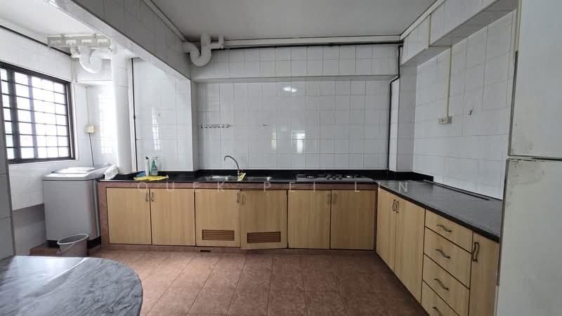 615 Woodlands Avenue 4, 615 Woodlands Avenue 4, 4 Bedrooms, 1,323 sqft, HDB Flat For Rent, by Quek Pei Lin, 500082355 - Kitchen - PropertyGuru.com.sg