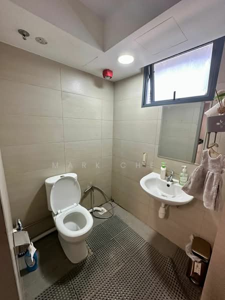 T-Space, 1 Tampines North Drive 1, 2,196 sqft, Factory / Workshop (B2) For Sale, by Mark Chee, 500082369 - Bathroom - CommercialGuru.com.sg