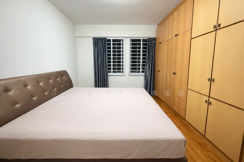 Northoaks Condominium For Sale at S$ 1,300,000 | PropertyGuru Singapore - Bedroom