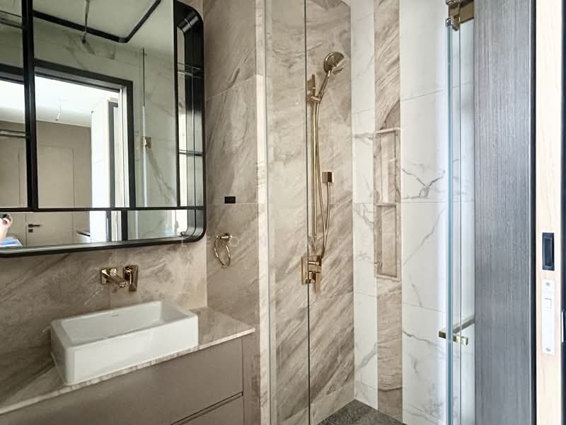 Perfect Ten, 323 Bukit Timah Road, 2 Bedrooms, 797 sqft, Condominium For Rent, by Leon Wee, 500082378 - Bathroom - PropertyGuru.com.sg