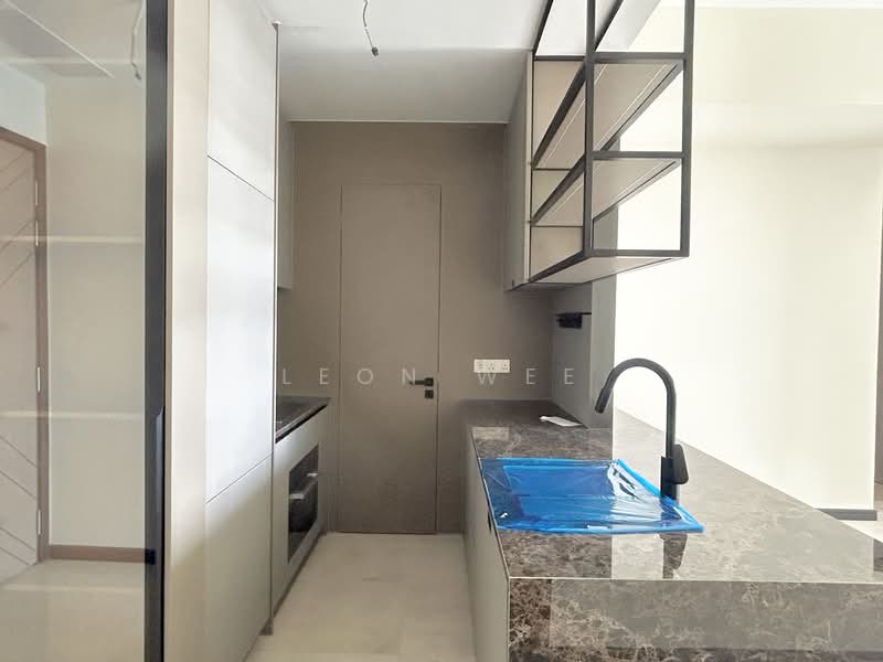 Perfect Ten, 323 Bukit Timah Road, 2 Bedrooms, 797 sqft, Condominium For Rent, by Leon Wee, 500082378 - Kitchen - PropertyGuru.com.sg