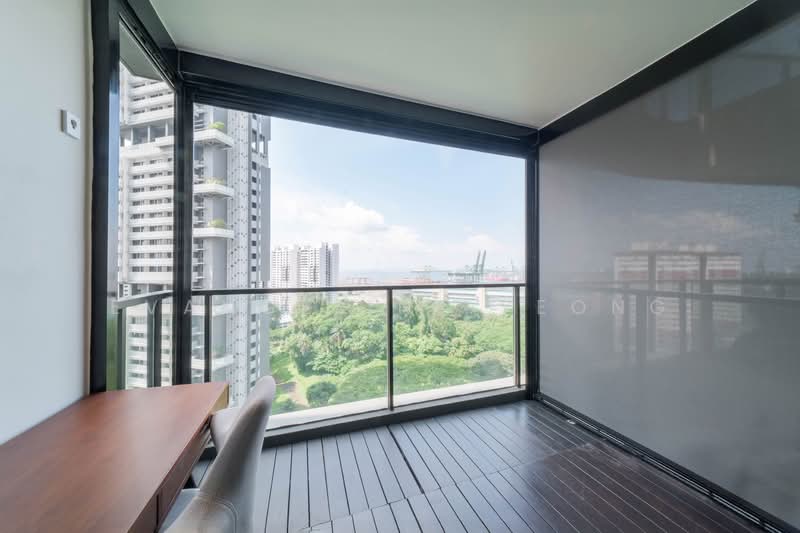 Spottiswoode Residences, 48 Spottiswoode Park Road, 2 Bedrooms, 915 sqft, Condominium For Rent, by Evangeline Yeong, 500082389 - Master BR Balcony - PropertyGuru.com.sg