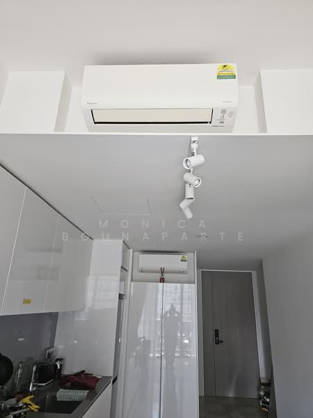 Amber Park, 18A Amber Gardens, 2 Bedrooms, 700 sqft, Condominium For Rent, by Monica Bounaparte, 500082396 - Interior - PropertyGuru.com.sg