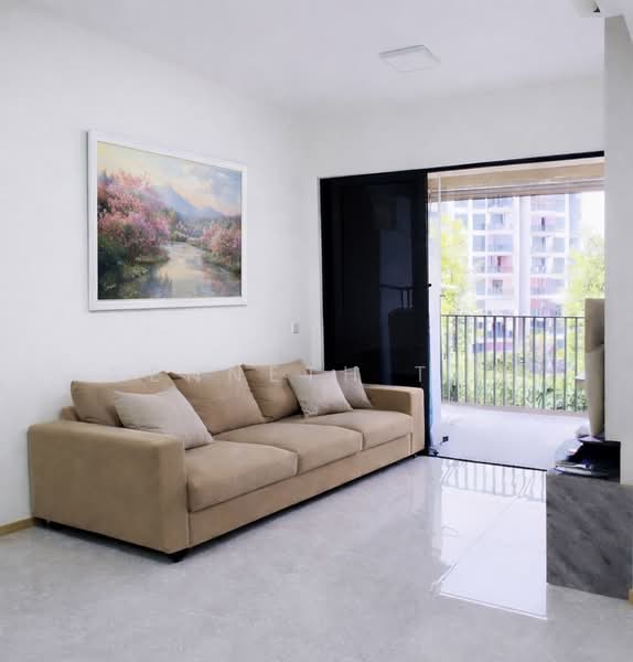 Sengkang Grand Residences, 72 Compassvale Bow, 2 Bedrooms, 764 sqft, Condominium For Sale, by Kenneth Tan, 500082402 - Spacious Living Room - PropertyGuru.com.sg
