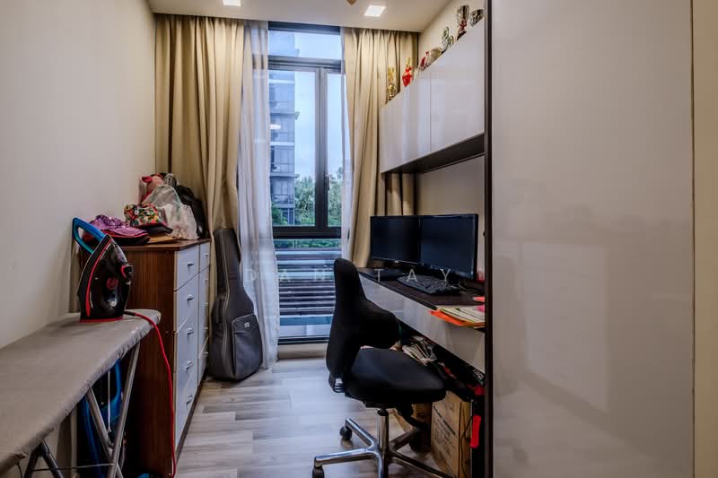 La Fiesta Condominium For Sale at S$ 1,600,000 | PropertyGuru Singapore - Study