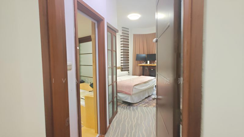 ⭐HILLVIEW⭐CORNER GROUND UNIT⭐NORTH SOUTH FACING Condominium For Sale at S$ 2,800,000 | PropertyGuru Singapore - Corridor