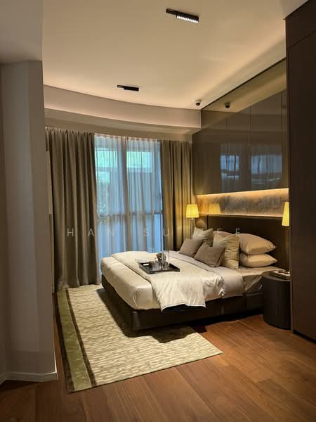 Newport Residences Apartment For Sale at S$ 8,280,000 | PropertyGuru Singapore - Bedroom