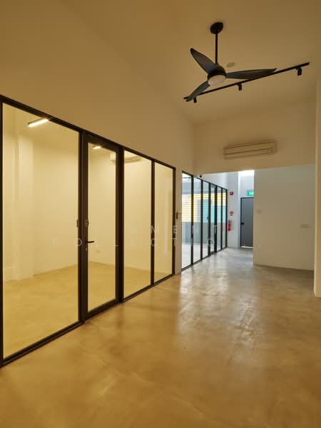 6 Sam Leong, 6 Sam Leong, 1,340 sqft, Shop / Shophouse For Rent, by Figment, 500082428 - Meeting Room - CommercialGuru.com.sg