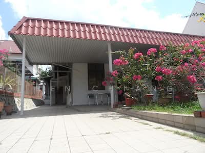 For Sale - RARE SINGLE STOREY BUNGALOW ( SUB-DIVISIBLE )