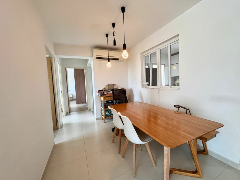 1km to Cedar Pri Sch & Maris Stella, , 3 Bedrooms, 1,001 sqft, HDB Flat For Sale, by Allen Wee, 500082434 - Dining Room - PropertyGuru.com.sg