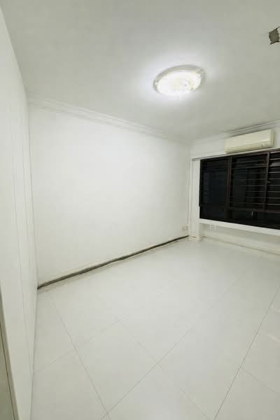 661C Jurong West Street 64 HDB Flat For Sale at S$ 728,000 | PropertyGuru Singapore - Interior