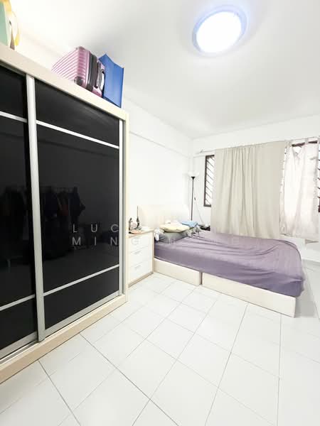 437 Yishun Avenue 6 HDB Flat For Sale at S$ 560,000 | PropertyGuru Singapore - Bedroom