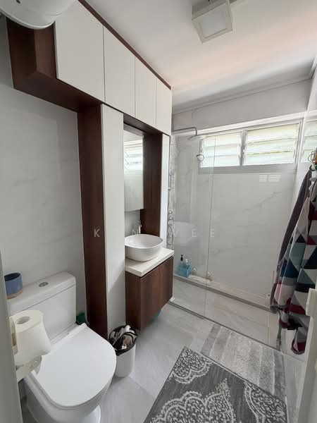 132 Ang Mo Kio Avenue 3, 132 Ang Mo Kio Avenue 3, 3 Bedrooms, 1,259 sqft, HDB Flat For Rent, by Ken Wee, 500082459 - Bathroom - PropertyGuru.com.sg