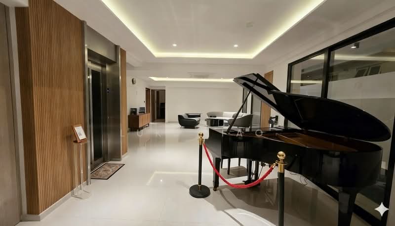 ⭐ Newly Constructed ⭐ Kembangan Siglap 5-Storey Semi Detached 新建五层半独立式住宅, CHANGI ROAD, 5 Bedrooms, 9,438 sqft, Semi-Detached House For Sale, by Luke Liao, 500082466 - Lobby - PropertyGuru.com.sg