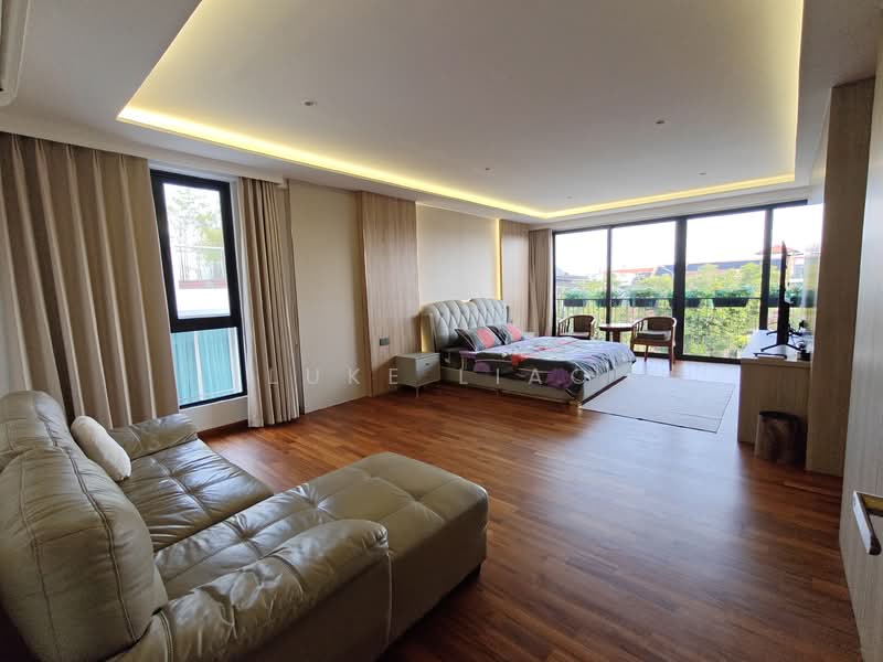 ⭐ Newly Constructed ⭐ Kembangan Siglap 5-Storey Semi Detached 新建五层半独立式住宅, CHANGI ROAD, 5 Bedrooms, 9,438 sqft, Semi-Detached House For Sale, by Luke Liao, 500082466 - Bedroom - PropertyGuru.com.sg
