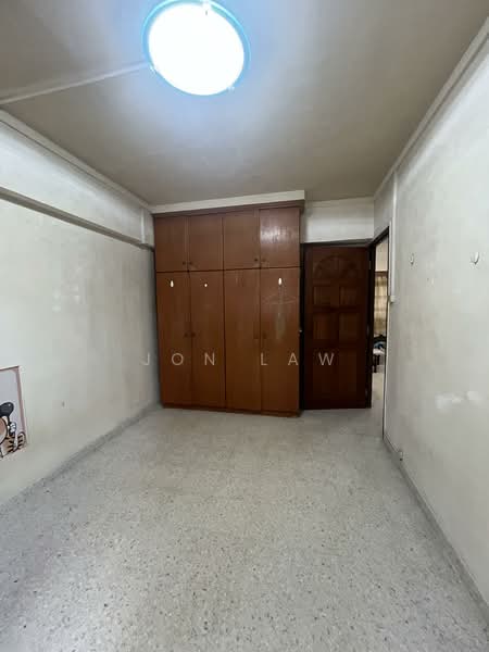 153 Lorong 2 Toa Payoh HDB Flat For Sale at S$ 1,000,000 | PropertyGuru Singapore - Interior