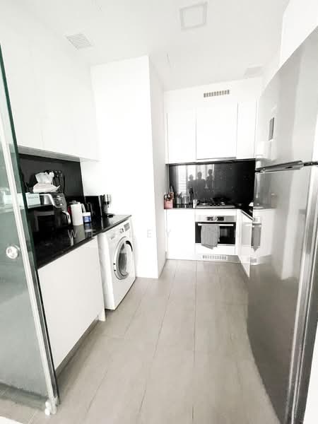 Kallang Riverside Condominium For Sale at S$ 2,438,000 | PropertyGuru Singapore - Kitchen