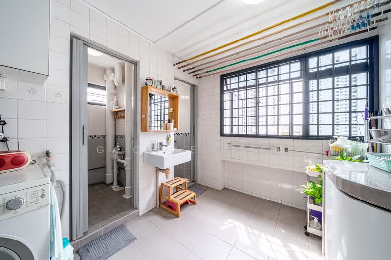 3 Saint George's Road HDB Flat For Sale at S$ 520,000 | PropertyGuru Singapore - Bathroom