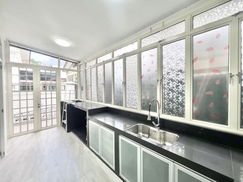 Island Country Villas Semi Detached House, Casuarina Walk, Upper Thomson, Casuarina Walk, Island Country Villas, Upper Thomson, 4 Bedrooms, 4,000 sqft, Semi-Detached House For Rent, by Nick Toh, 500082489 - Kitchen - PropertyGuru.com.sg