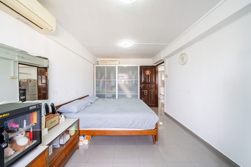 3 Saint George's Road HDB Flat For Sale at S$ 520,000 | PropertyGuru Singapore - Bedroom