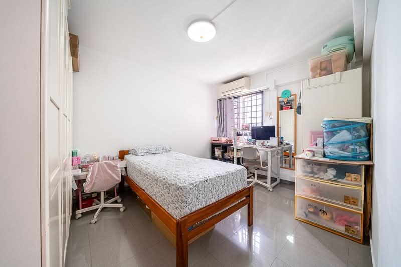 3 Saint George's Road HDB Flat For Sale at S$ 520,000 | PropertyGuru Singapore - Bedroom