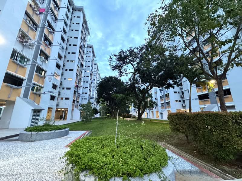 472 Ang Mo Kio Avenue 10 HDB Flat For Sale at S$ 580,000 | PropertyGuru Singapore
