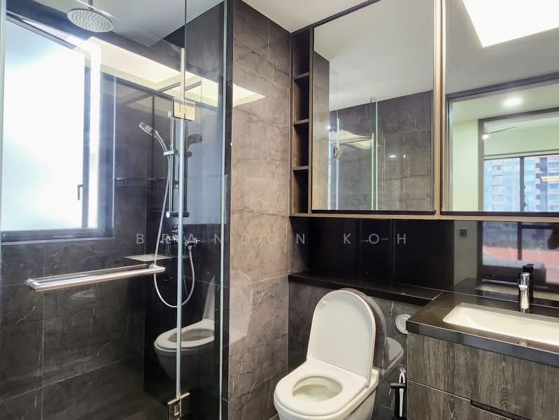 The M, 30 Middle Road, 2 Bedrooms, 635 sqft, Condominium For Sale, by Brandon Koh, 500082534 - Bathroom - PropertyGuru.com.sg