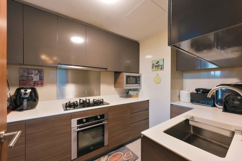 Foresque Residences Condominium For Sale at S$ 2,000,000 | PropertyGuru Singapore - Kitchen