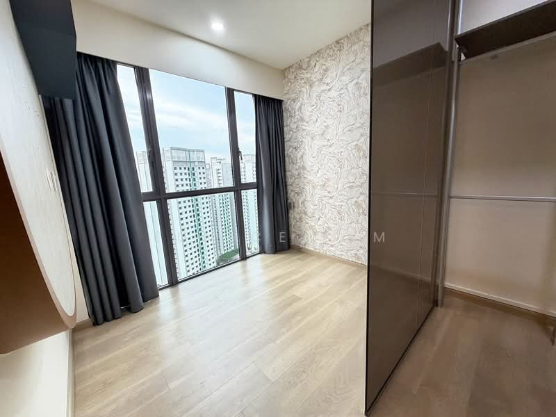 High Park Residences, 21 Fernvale Road, 2 Bedrooms, 667 sqft, Condominium For Rent, by Eunice Lam, 500082589 - Master bedroom - PropertyGuru.com.sg