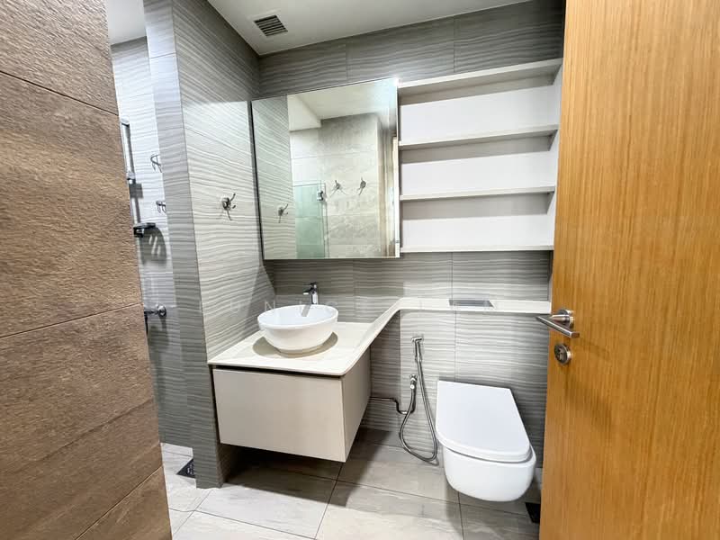 High Park Residences, 21 Fernvale Road, 2 Bedrooms, 667 sqft, Condominium For Rent, by Eunice Lam, 500082589 - Bathroom - PropertyGuru.com.sg