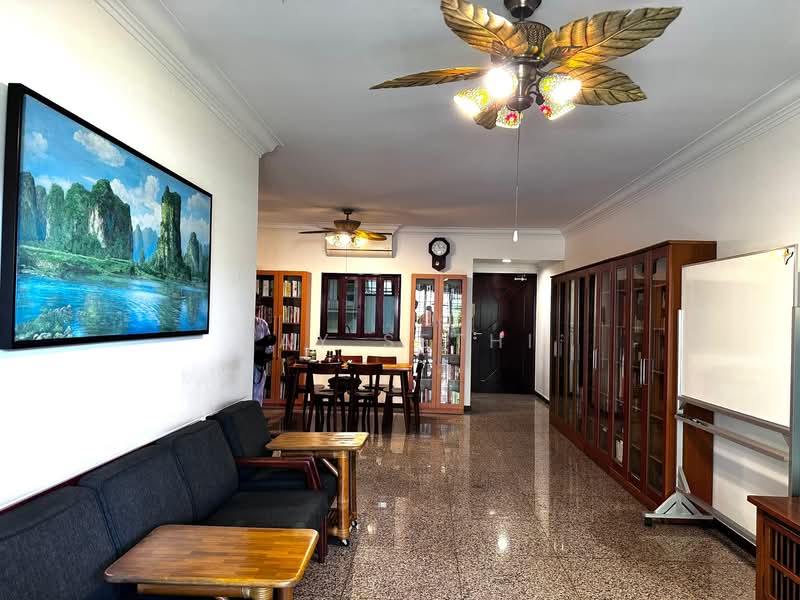 Stratford Court Condominium For Sale at S$ 2,280,000 | PropertyGuru Singapore - Living Room