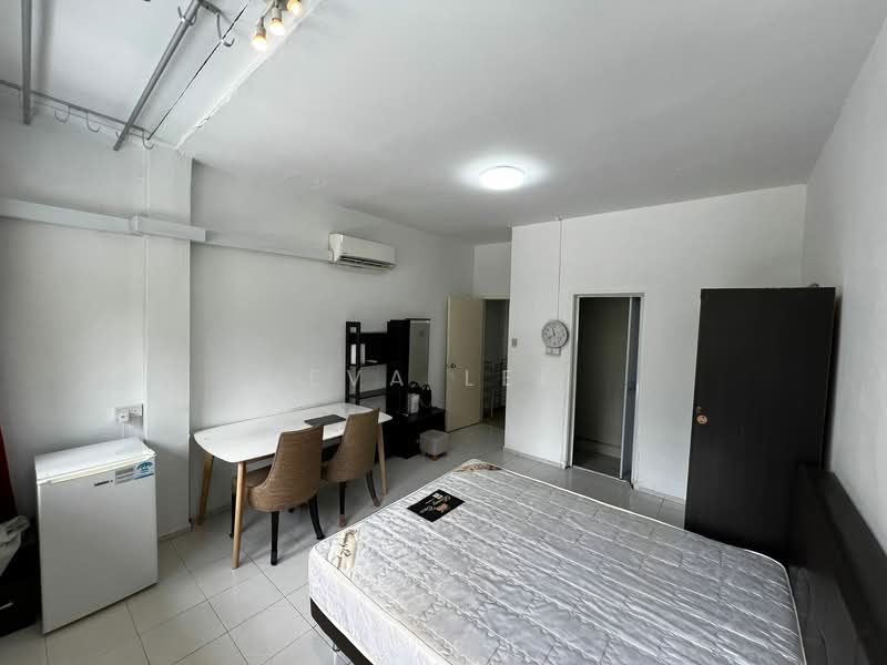 Freehold 3 Storey Corner Terrace Along Hoot Kiam Road, Hoot Kiam road, 4 Bedrooms, 5,355 sqft, Corner Terrace For Sale, by Eva Lee, 500082596 - Bedroom - PropertyGuru.com.sg